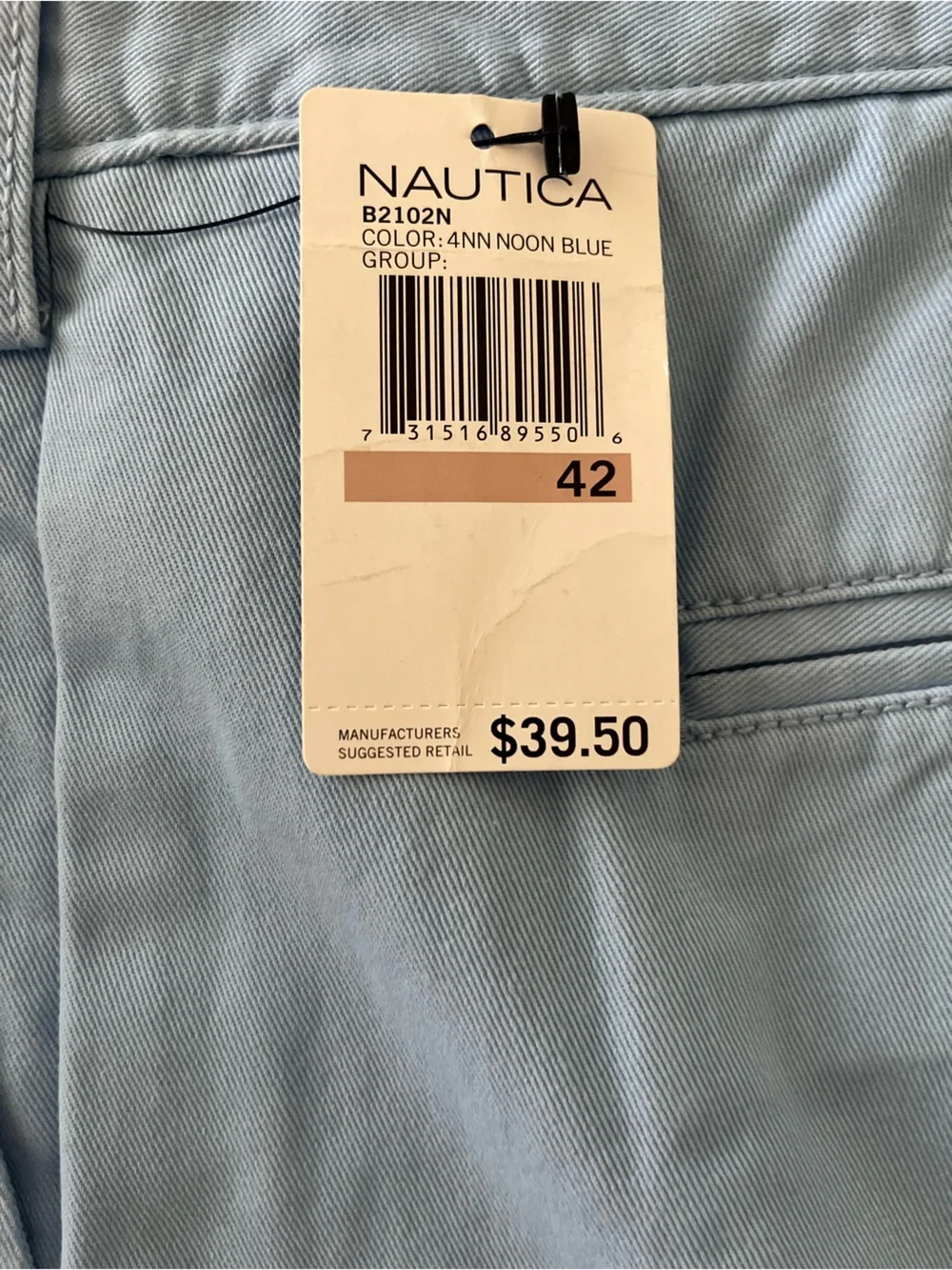 523. NWT MENS NAUTICA 42 SHORTS